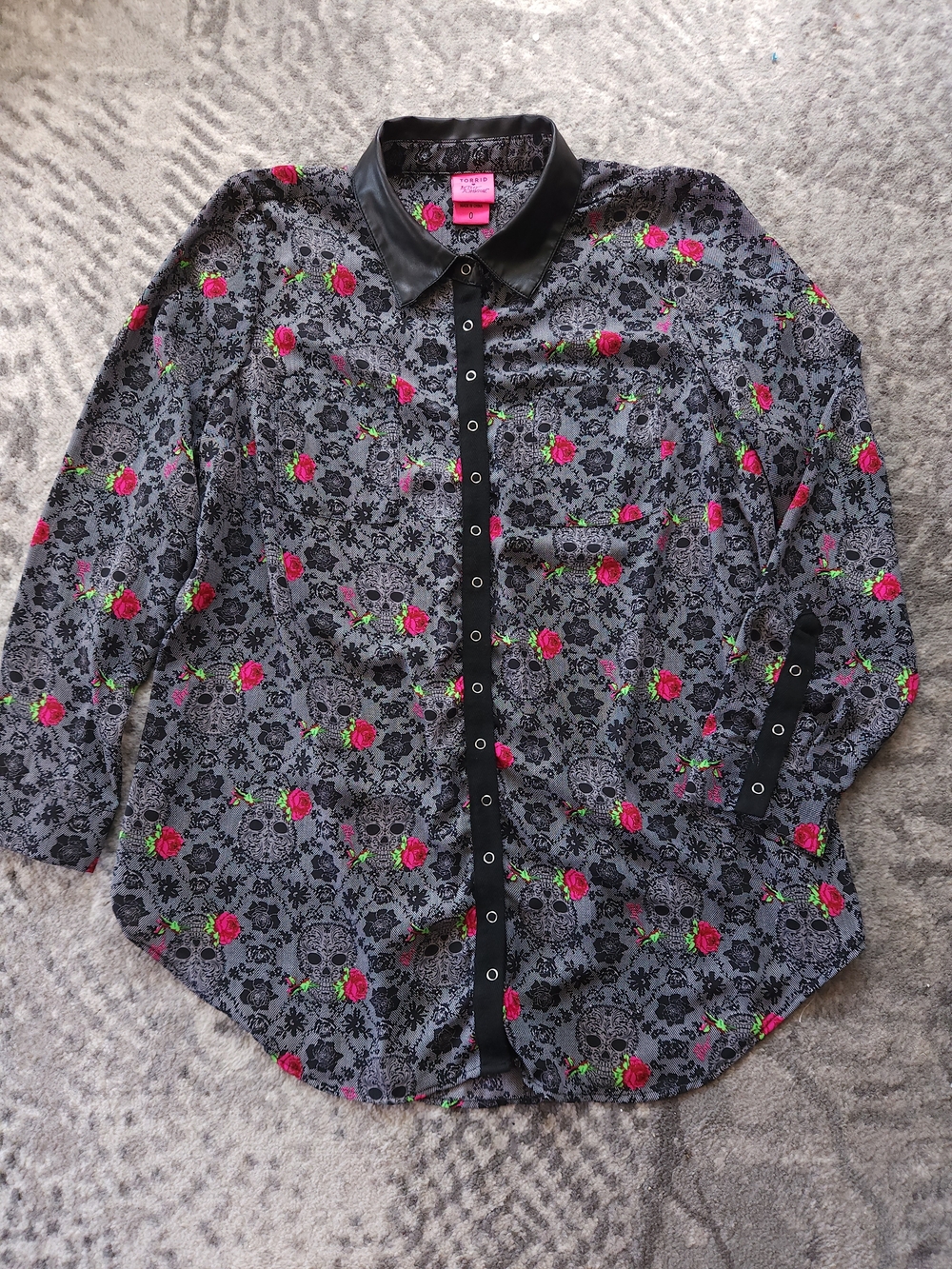 Torrid x Betsey Johnson Skull Rose Tattoo Button Up Shirt Plus Size 0 1X
